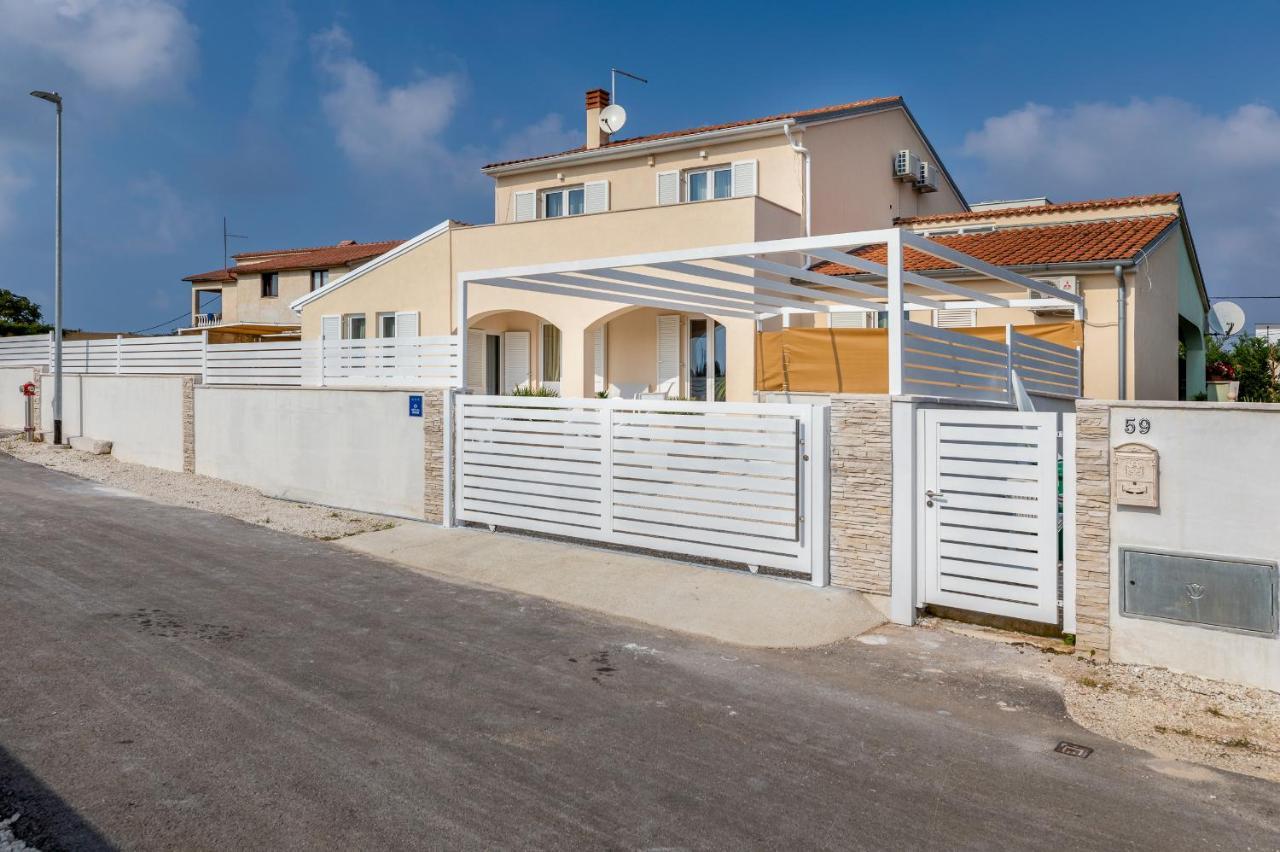 Villa Ostone 普拉 外观 照片