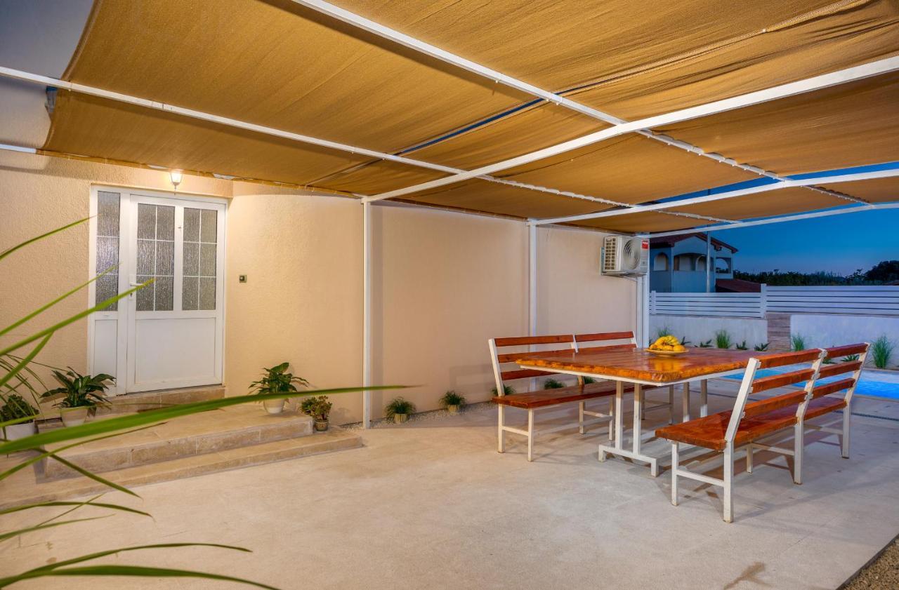 Villa Ostone 普拉 外观 照片